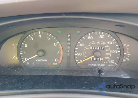 1996 Toyota Camry Le/Xle/Se z USA, uszkodzony, nr VIN 4T1BF12K0TU136200